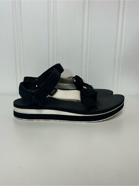 Teva midform universal black white Platform Strap Sandals women’s 7
